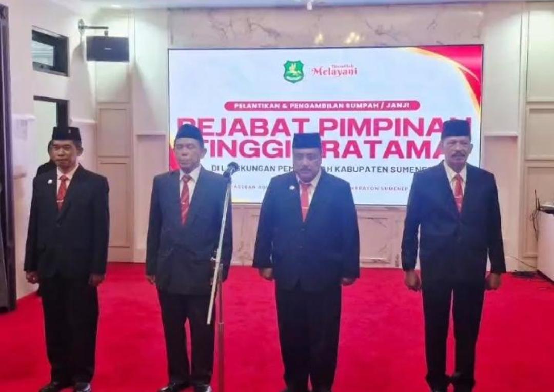 Empat penjabat saat dilantik oleh Bupati Sumenep Achmad Fauzi Wongsojudo (Istimewa - garudajatim.com)