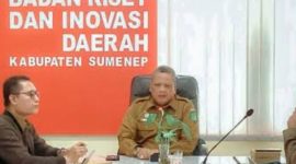 Kepala BRIDA Sumenep, Siswahyudi Bintoro, saat mengungkapkan tentang inovasi Sumenep (Za - garudajatim.com)