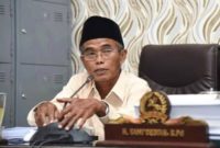 Anggota Komisi IV DPRD Sumenep, H. Sami’oeddin, saat diwawancarai (Za - garudajatim.com)