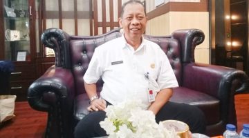 Kepala DKPP Kabupaten Sumenep, Chainur Rasyid, saat ditemui diruang kerjanya (Istimewa - garudajatim.com)