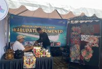 Batik Sumenep saat di pameran (Za - garudajatim.com)