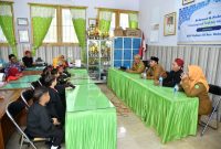 Bupati H. Achmad Fauzi Wongsojudo dan Kepala Dinas Pendidikan Kabupaten Sumenep, H. Moh. Iksan, saat melakukan sidak ke SMP Negeri 1 Sumenep dalam rangka kegiatan MPLS ( Za - garudajati.com)