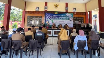Bappeda Sumenep saat menggelar sosialisasi Strategi Percepatan Pelunasan PBB dan Penyampaian SPPT PBB-P2 Tahun 2026 di Kecamatan Saronggi ( Za - garudajatim.com)