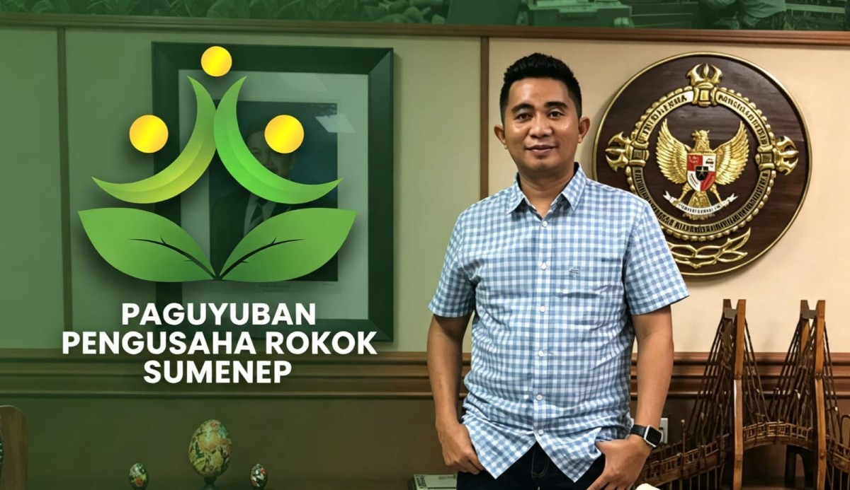 Ketua Paguyuban Pengusaha Rokok (PPR) Kabupaten Sumenep, H. Syafwan Wahyudi, saat menyatakan sikap tentang tembakau (Za - garudajatim.com)