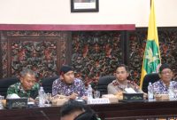 Bupati Sumenep Achmad Fauzi Wongsojudo, saat menetapkan THIT (Za - garudajatim.com)