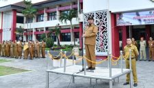 Bupati Sumenep, H. Achmad Fauzi Wongsojudo, saat memimpin Upacara Gabungan Peringatan Hari Koperasi Nasional ke-79 (Za - garudajatim.com)
