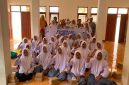 Foto bersama Dinkes P2KB Sumenep saat melakukan pendampingan intensif di Pondok Pesantren Mambaul Ulum, Kecamatan Manding (Za - garudajatim.com)