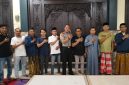 Kapolsek Bluto AKP Agus Sugito, saat ngopi bareng insan Pers (Za - garudajatim.com)