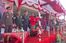 Ketua DPRD Kabupaten Sumenep, Jawa Timur, H. Zainal Arifin, saat membaca proklamasi di upacara HUT ke-81 Republik Indonesia (Za - garudajatim.com)