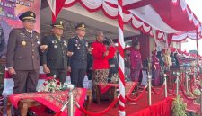 Ketua DPRD Kabupaten Sumenep, Jawa Timur, H. Zainal Arifin, saat membaca proklamasi di upacara HUT ke-81 Republik Indonesia (Za - garudajatim.com)