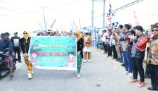 Desa Karang Anyar, Kabupaten Sumenep, saat menggelar pawai dalam rangka memeriahkan HUT KE-81 RI (Za - garudajatim.com)