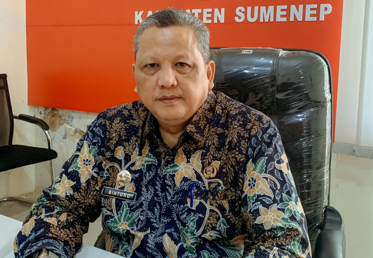 Kepala Badan Riset dan Inovasi Daerah (BRIDA) Kabupaten Sumenep, Siswahyudi Bintoro, saat diwawancarai tentang Kabupaten Kepulauan (Za - garudajatim.com)
