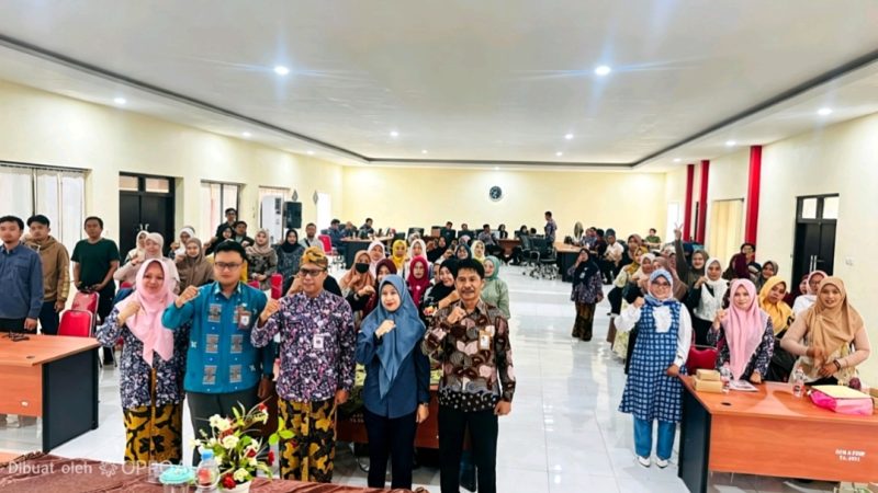 DPMPTSP Sumenep saat menggelar acara sosialisasi program SALEHA (istimewa - garudajatim.com)
