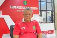 Kepala BRIDA Sumenep, Siswahyudi Bintoro saat ditemui di kantornya (Za - garudajatim.com)