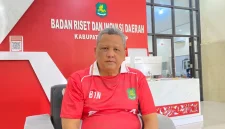 Kepala BRIDA Sumenep, Siswahyudi Bintoro saat ditemui di kantornya (Za - garudajatim.com)