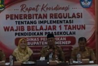 Kepala Dinas Pendidikan Kabupaten Sumenep, H. Moh. Iksan, saat menyampaikan arahan di acara rapat koordinasi Bidang Pendidikan Anak Usia Dini dan Pendidikan Nonformal PAUD dan PNF (Istimewa - garudajatim.com)